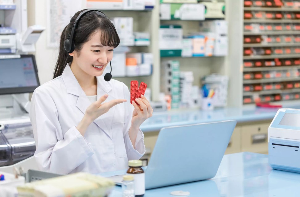 Pharmacy Technician Job Outlook: A Glimpse into the Future